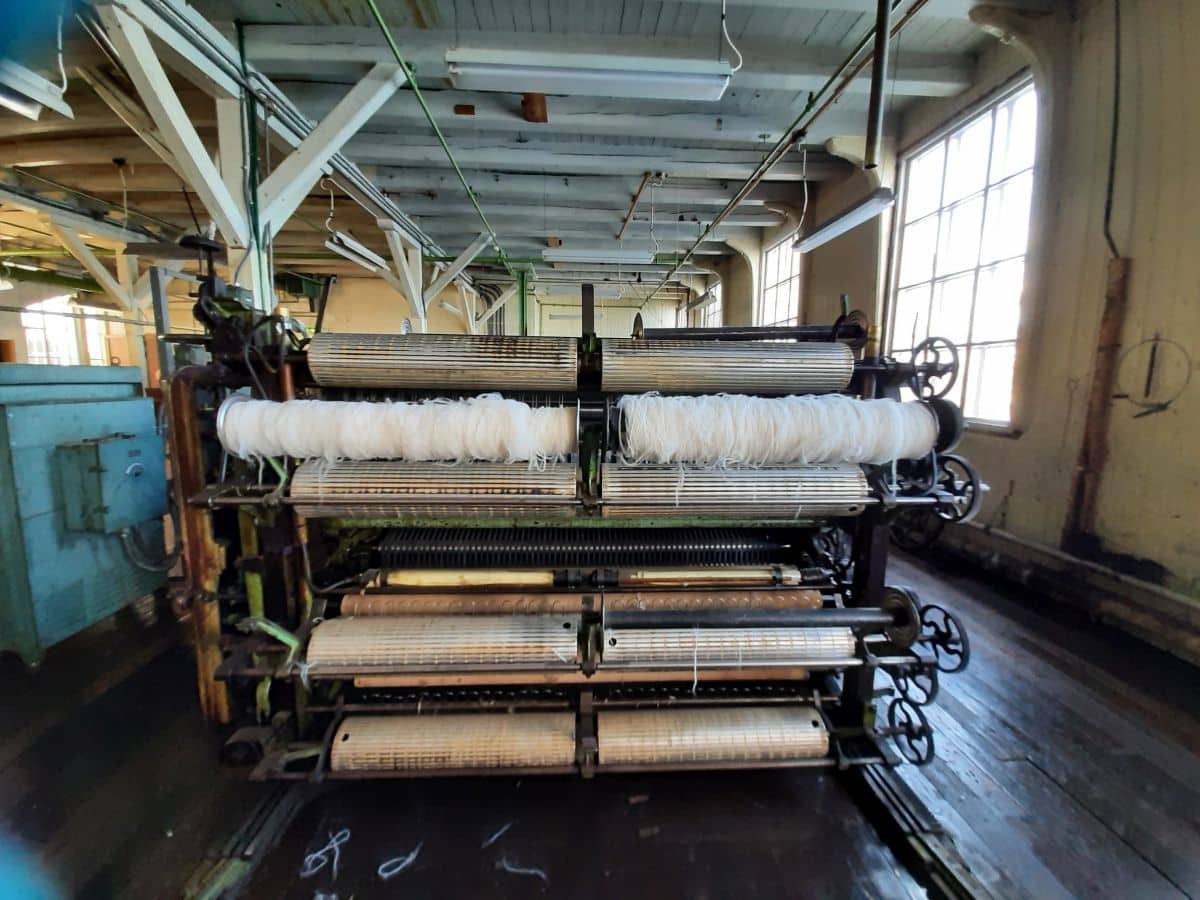 Im Textilindustriemuseum - eine der Kardiermaschinen